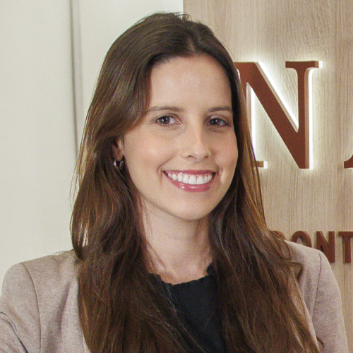 Dra. Luiza Cruz — Prótese Dentária e Periodontia